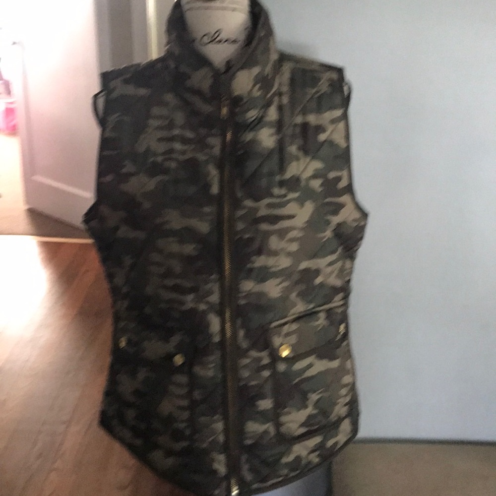 NWOT Cynthia Rowley nylon camouflage vest Size XL